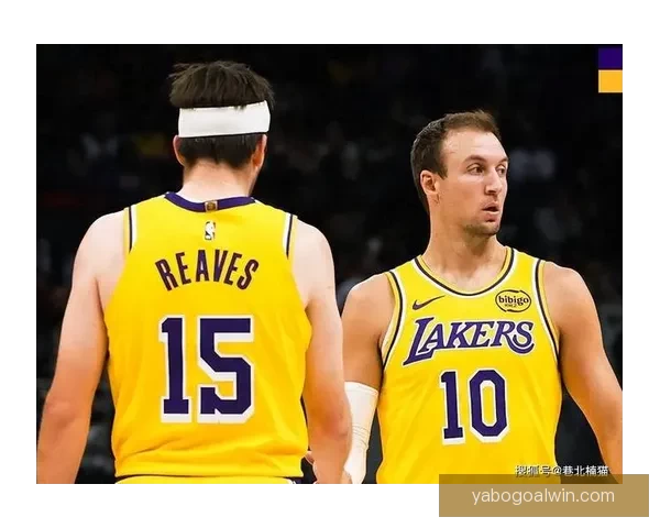 勒布朗三双领衔湖人轻取奇才三连胜里夫斯高效布朗尼首秀亮眼 勒布朗三双领衔湖人轻取奇才三连胜里夫斯高效布朗尼首秀亮眼