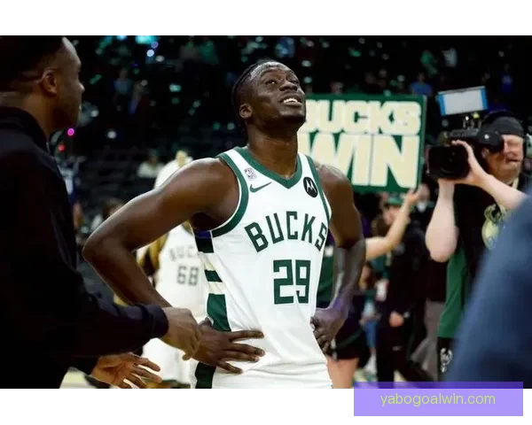 字母弟弟亚历克斯首秀圆梦上场体验令人难以置信